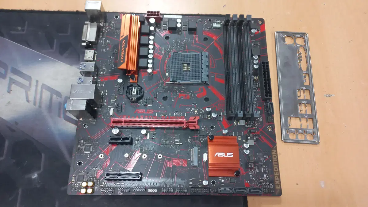 asus ex a320m-gaming 메인보드 팝니다.